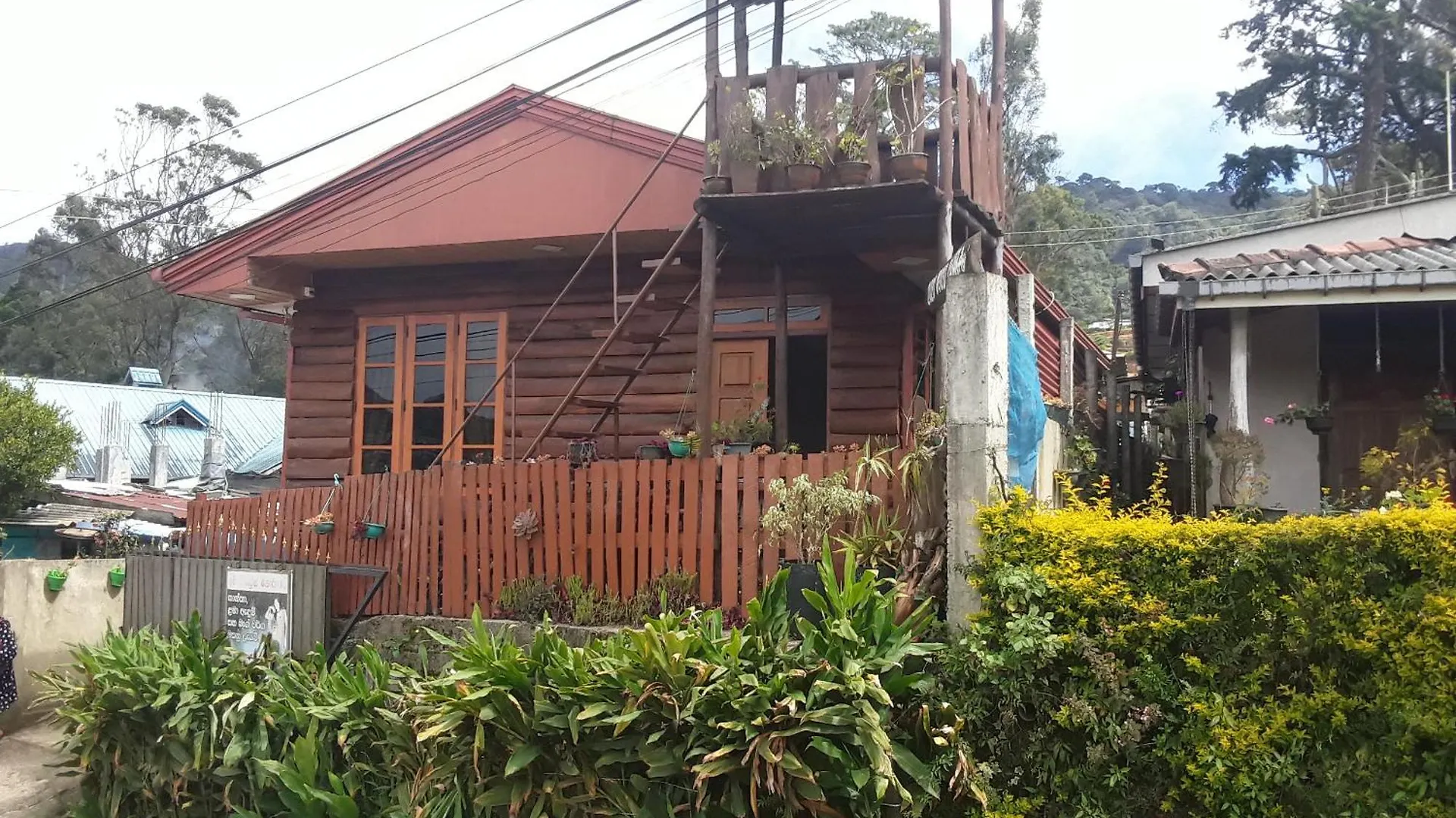 民宿 20/20 Wood Cabana 努沃勒埃利耶 斯里兰卡