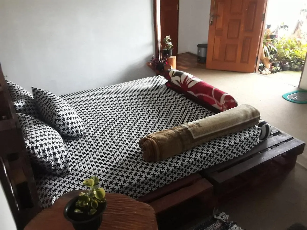 Homestay 20/20 Wood Cabana Nuwara Eliya