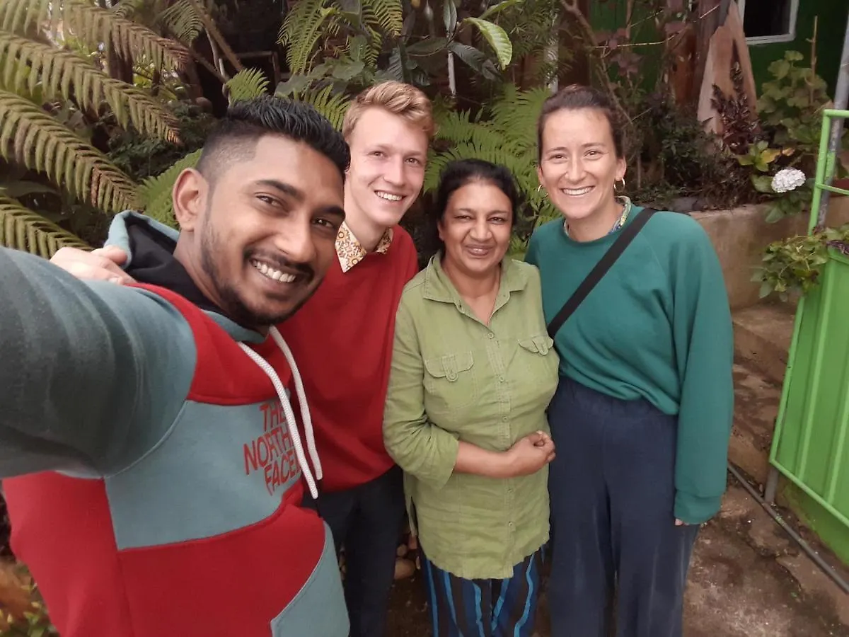 Homestay 20/20 Wood Cabana Nuwara Eliya